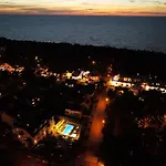 Couette-café Ambre Mare Pobierowo - Noclegi Ze Sniadaniem I Basenem Pobierowo