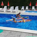 Ambre Mare Pobierowo - Noclegi Ze Sniadaniem I Basenem 포비에로보