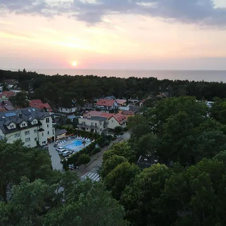 Ambre Mare - Ze Sniadaniem I Basenem 4* Pobierowo