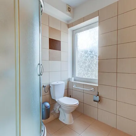 לינה וארוחת בוקר Ambre Mare - Ze Sniadaniem I Basenem 4*