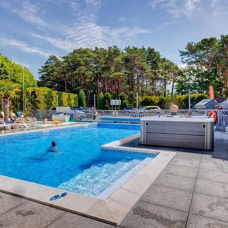 Ambre Mare - Ze Sniadaniem I Basenem B&B 4*