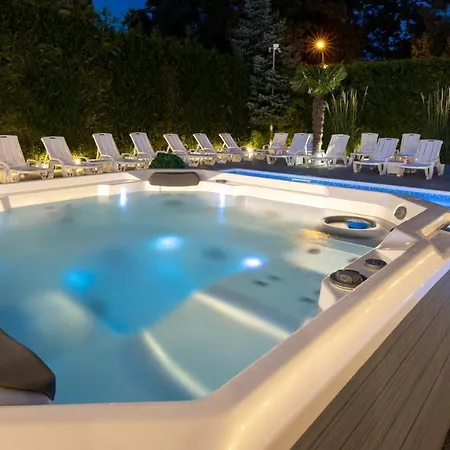 Frühstückspension Ambre Mare - Wypoczynek Pod Palmami Pobierowo