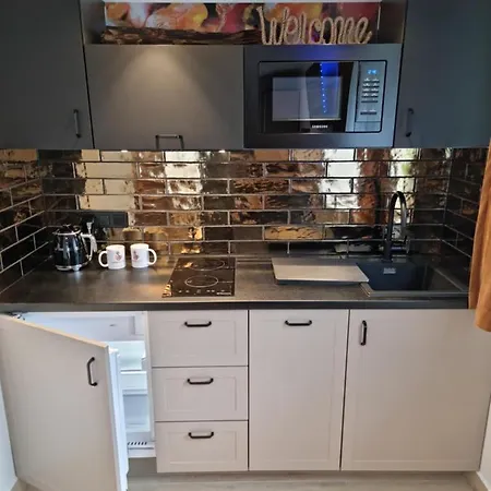 Ambre Mare - Wypoczynek Pod Palmami Frühstückspension Pobierowo