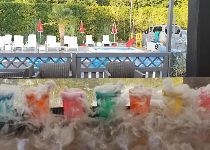 Ambre Mare - Wypoczynek Pod Palmami 波别罗沃